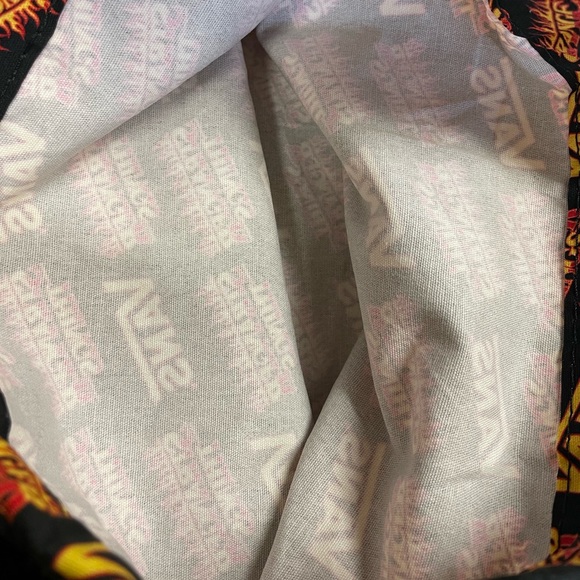 Vans x Stranger Things Cinched Dust Protector Shoe Bag, 16" X 12" - Picture 3 of 3